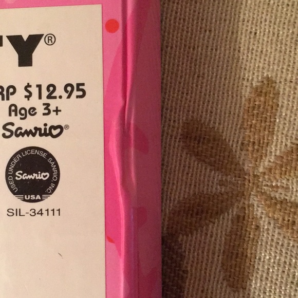 Sanrio Hello Kitty Lock Journal with Key - Picture 4 of 5